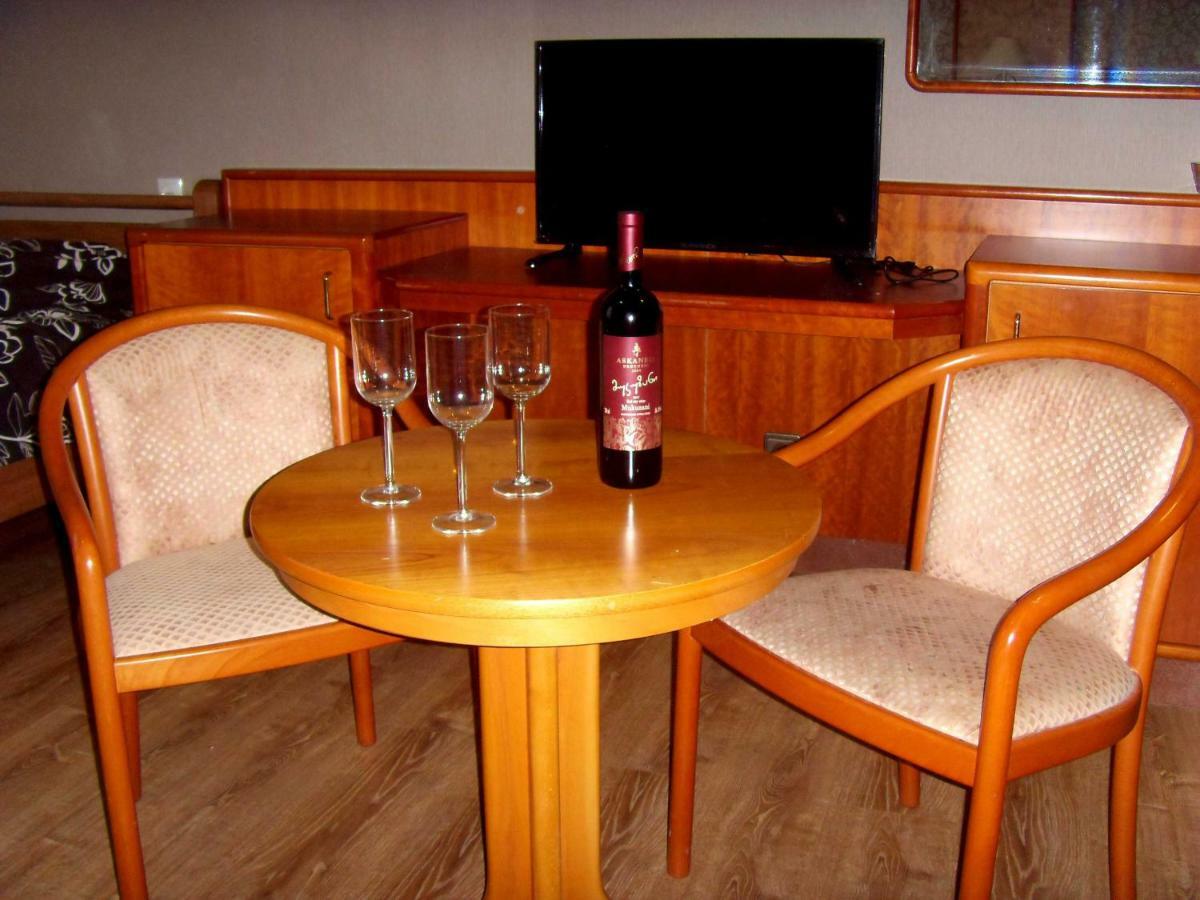 Hotel Nadikvari Tbilisi Eksteriør bilde